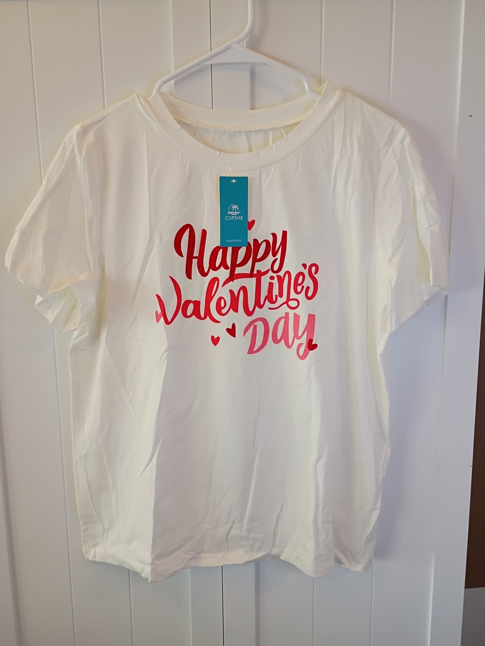 White "Happy Valentine's Day" Graphic Tee